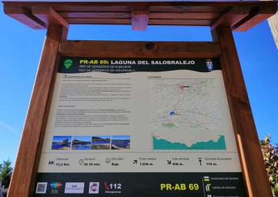 Cartel ruta habilitada laguna de Salobralejo