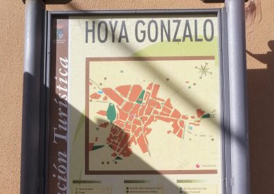 Cartel turístico Hoya Gonzalo