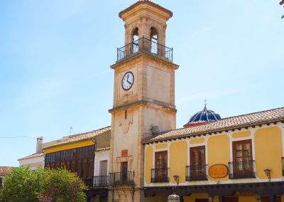 Torre del reloj en Chinchilla de Montearagón